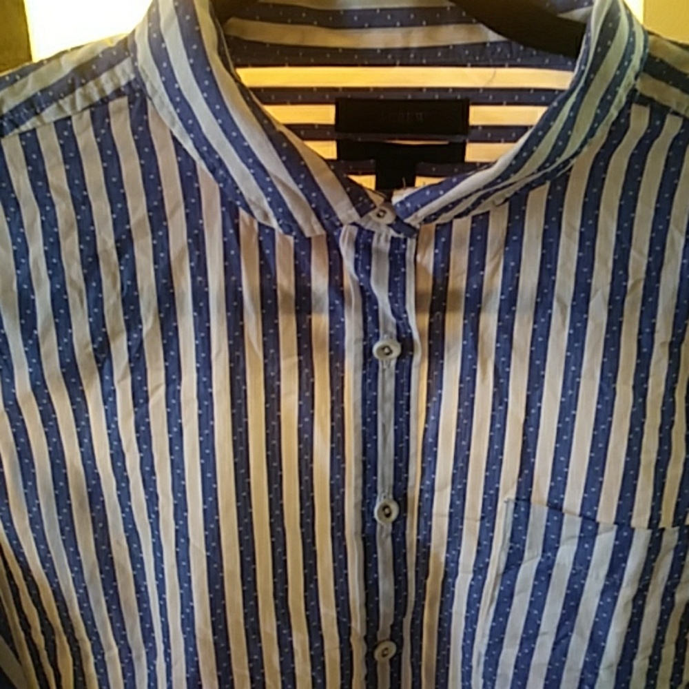 Button down blue ehote strip shirt